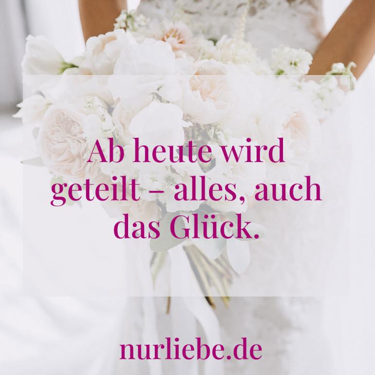 Bild zeigt Spruch zur Hochzeit Ab heute wird geteilt – alles, auch das Glück.
